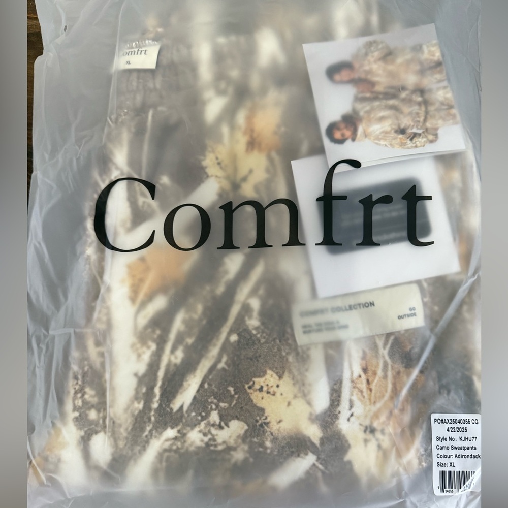 Comfrt Camo Sweatpants cuffed